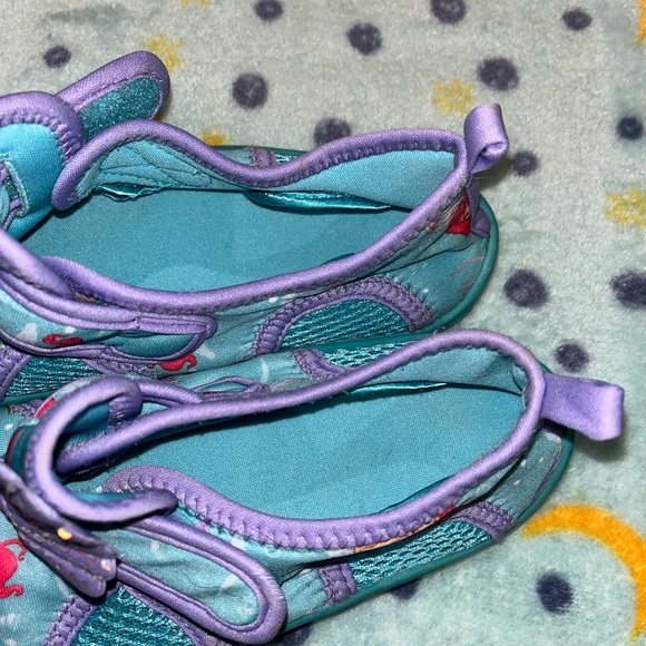 Ariel water shoes - Picture 5 of 5